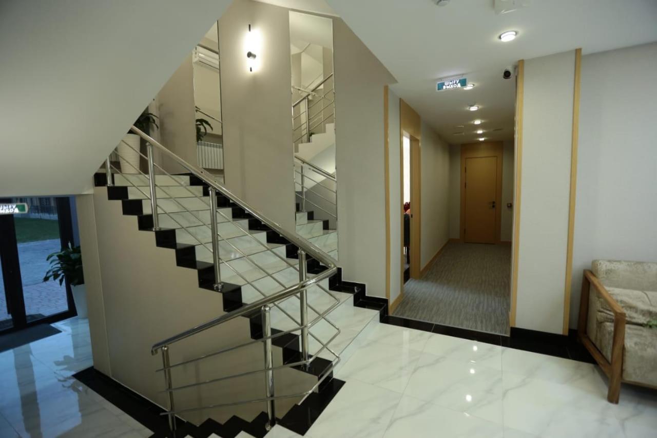 Sem Brand Hotel Turkistan Esterno foto